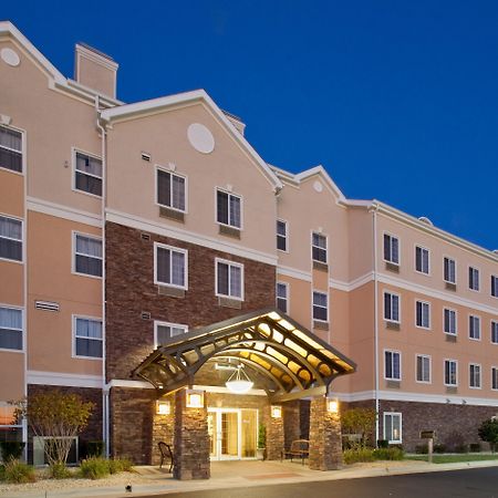Staybridge Suites Rockford By Ihg Экстерьер фото