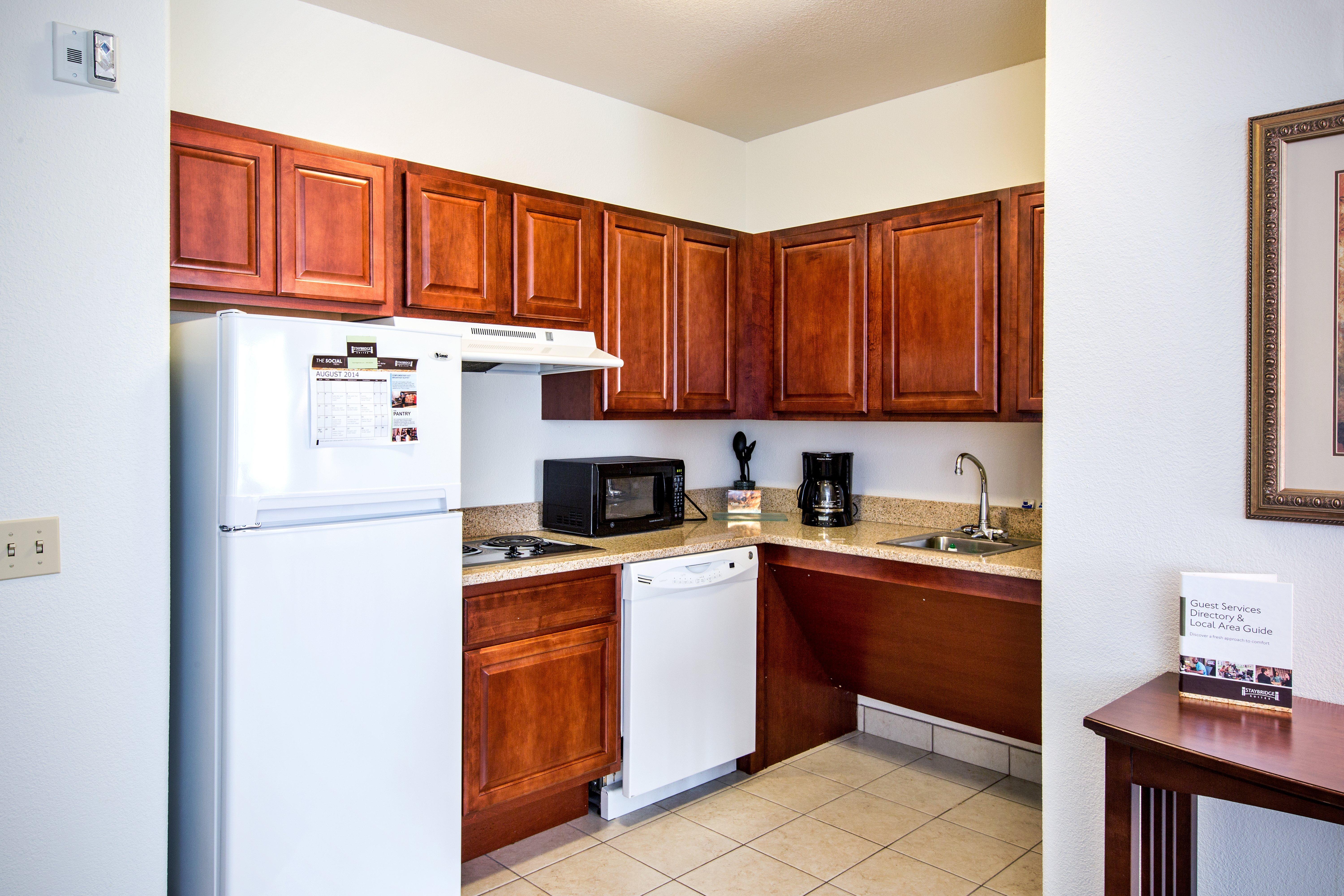 Staybridge Suites Rockford By Ihg Экстерьер фото