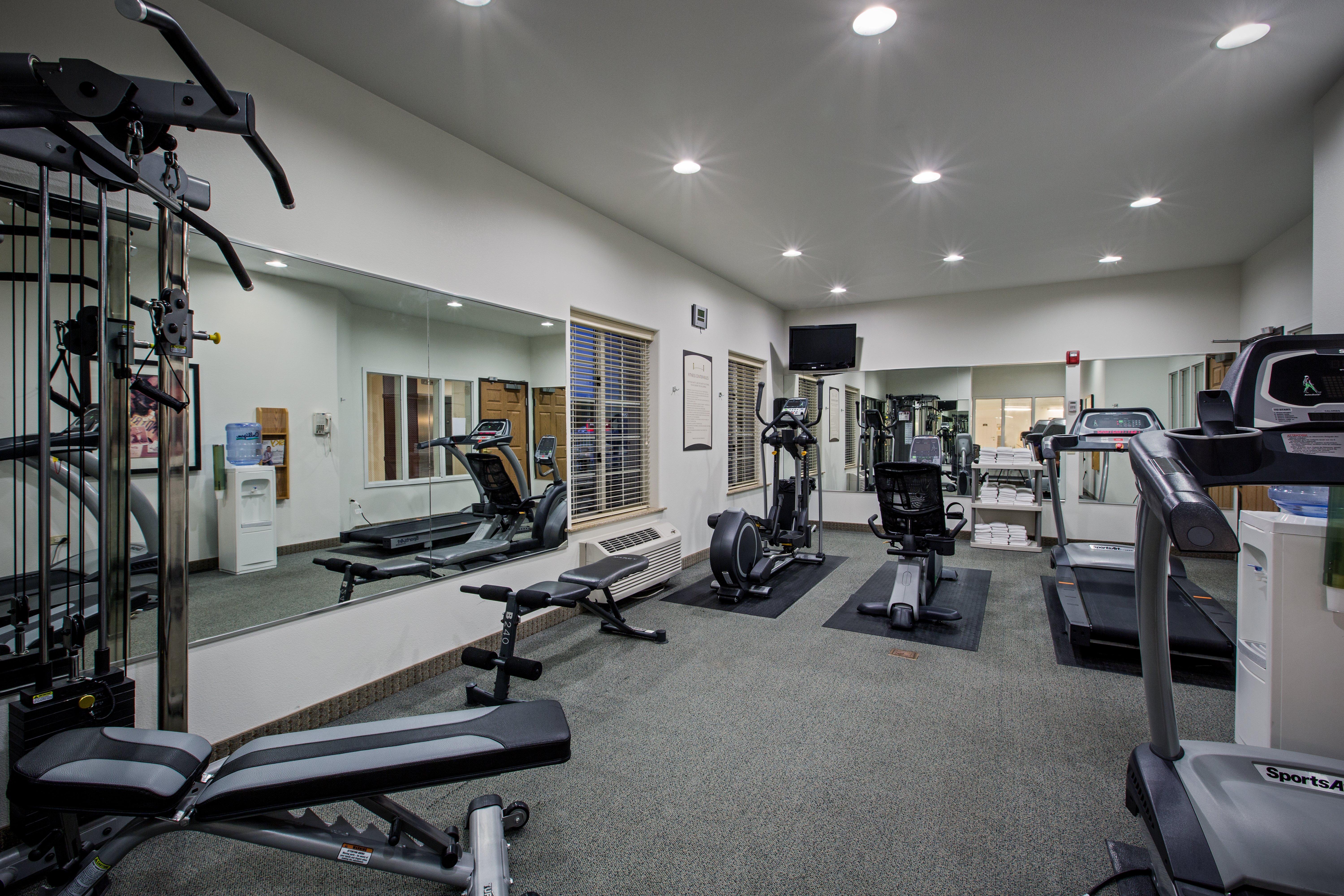 Staybridge Suites Rockford By Ihg Экстерьер фото
