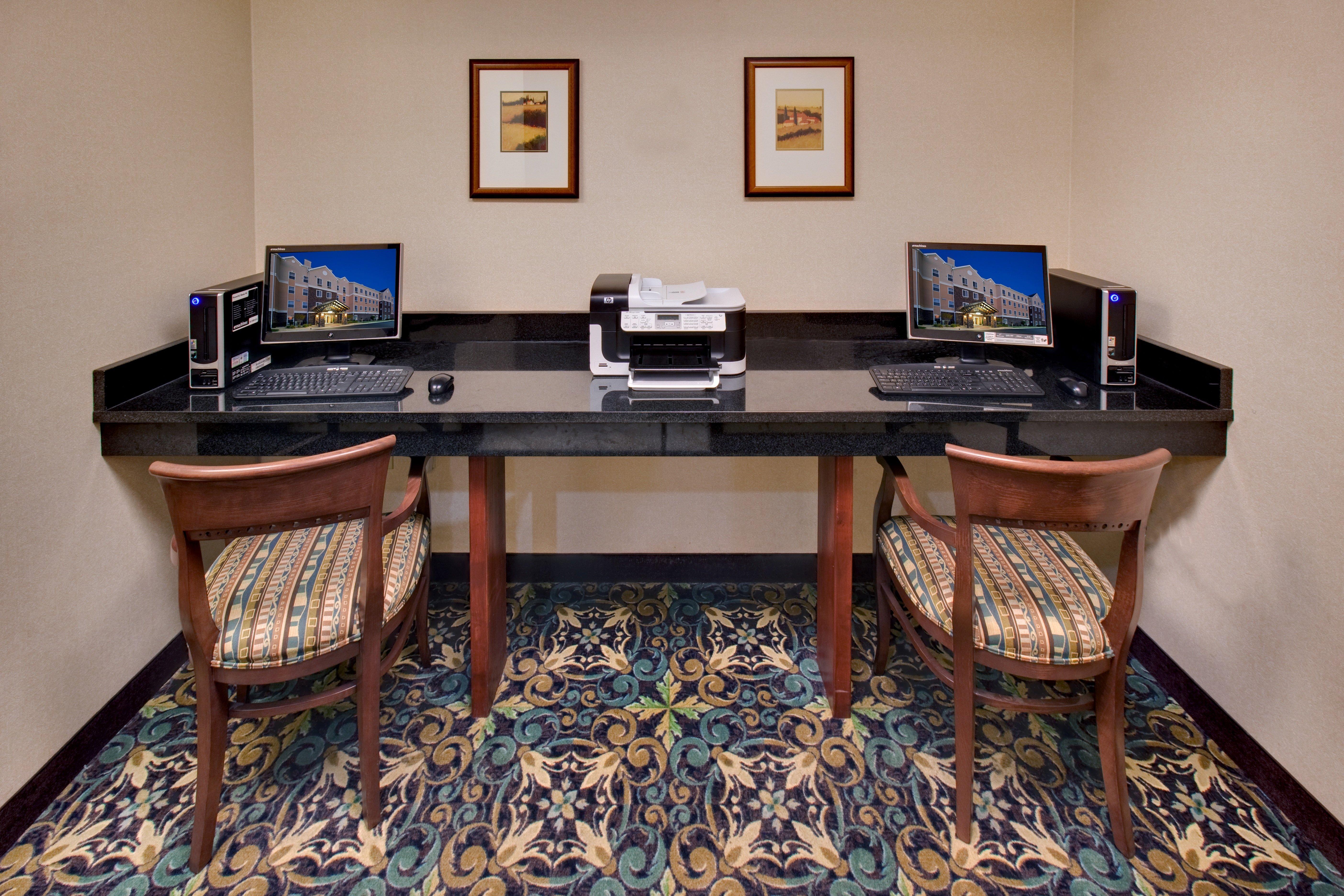 Staybridge Suites Rockford By Ihg Удобства фото