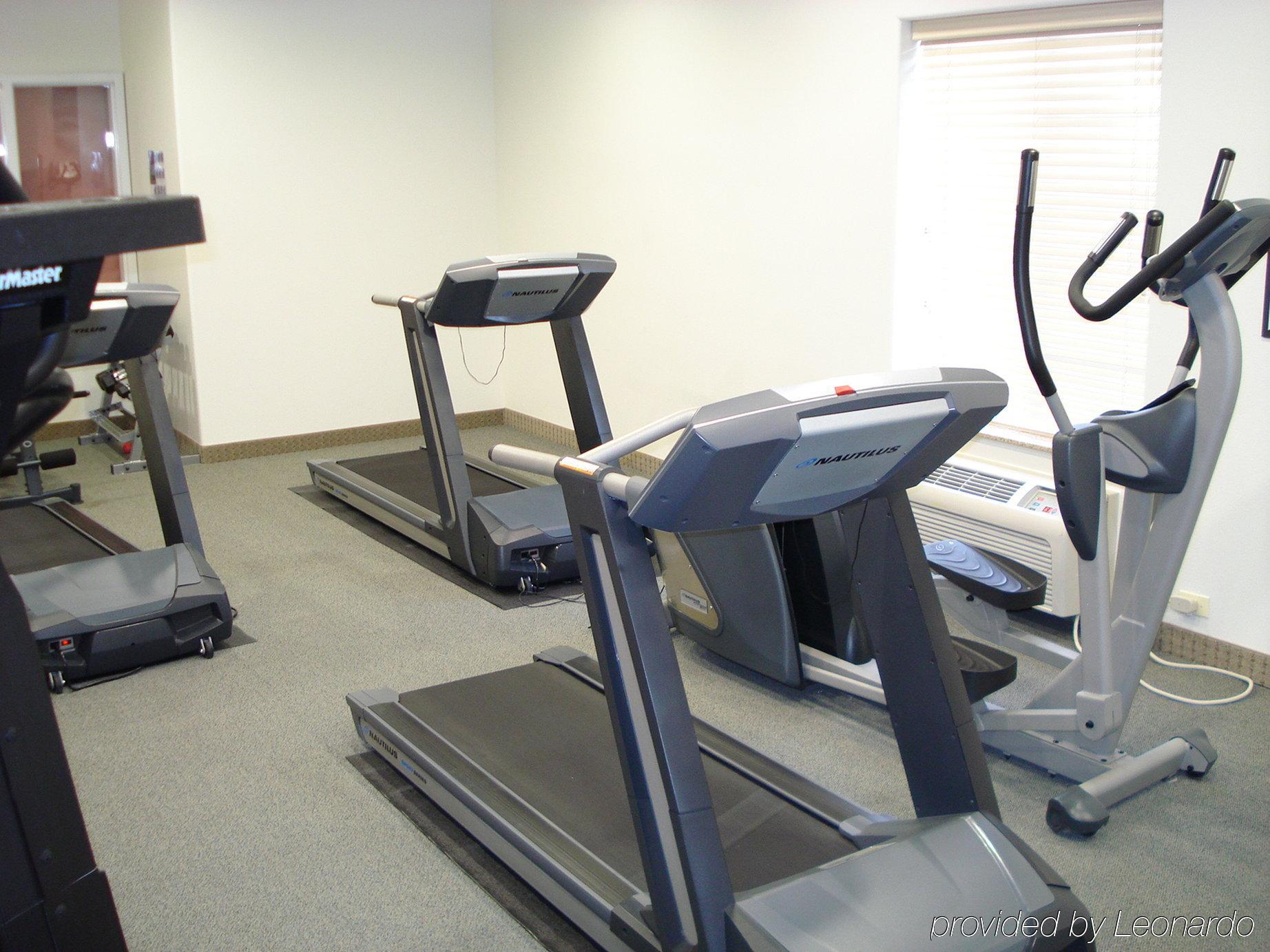 Staybridge Suites Rockford By Ihg Удобства фото