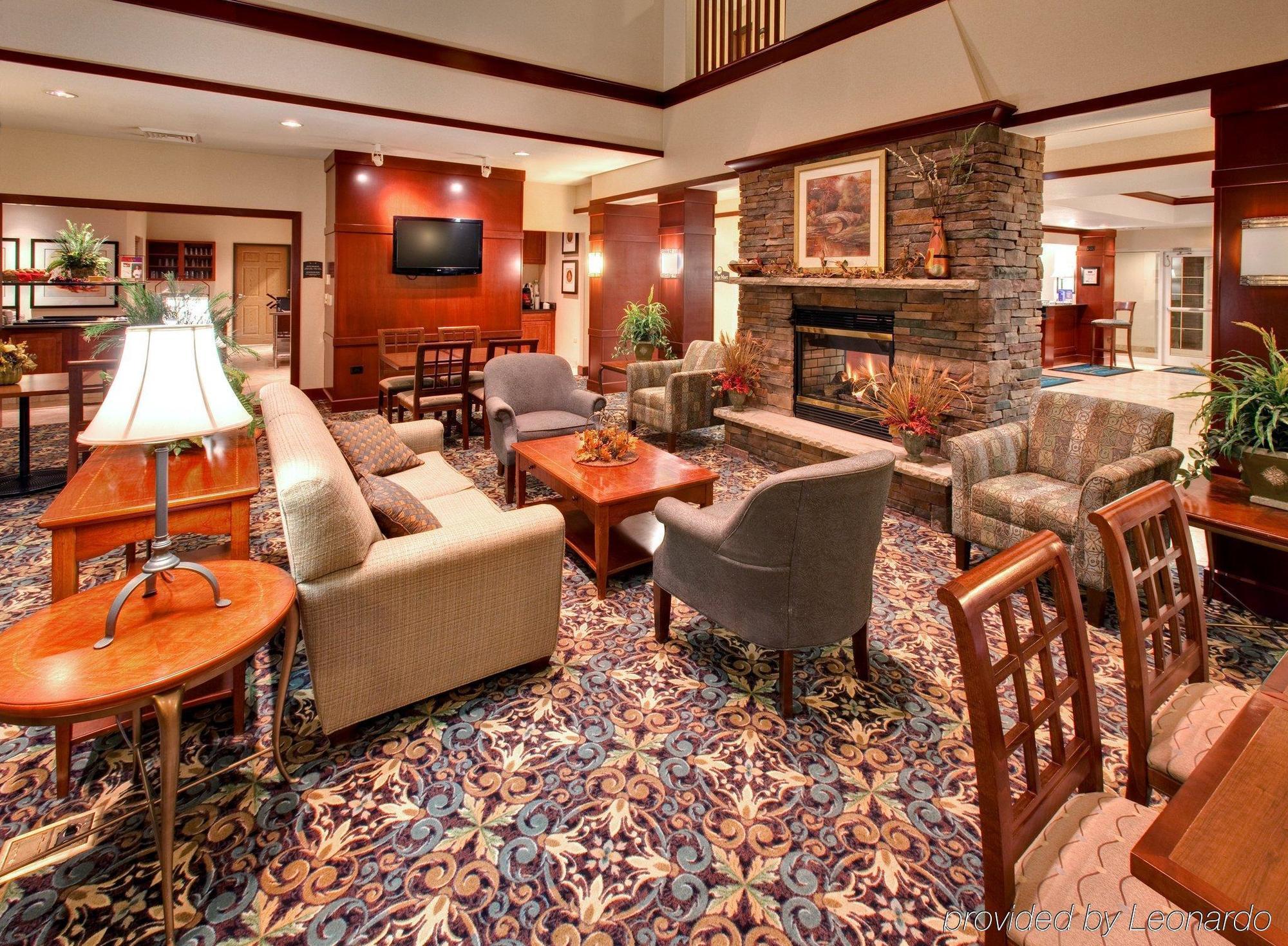 Staybridge Suites Rockford By Ihg Интерьер фото